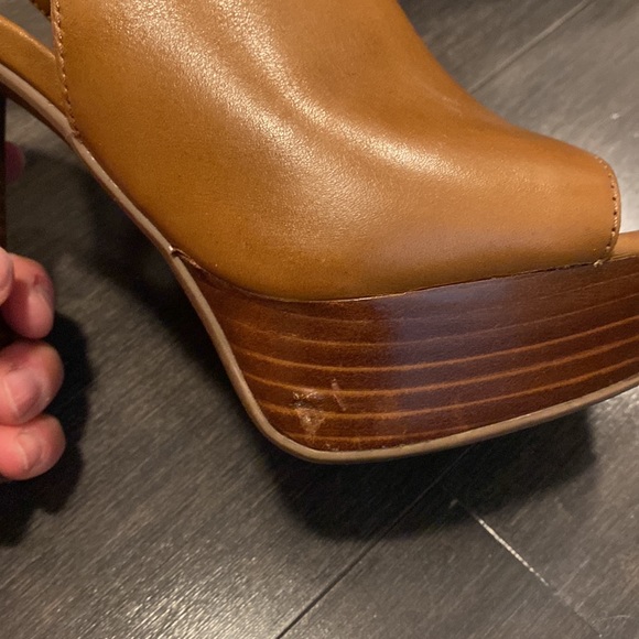 Platform heels - Picture 3 of 4